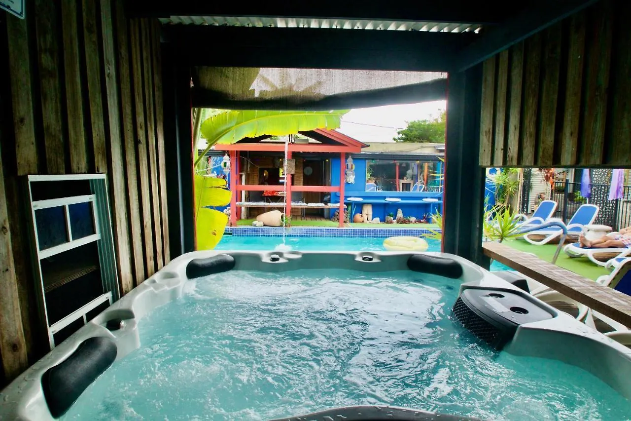 Hideaway Noosa Men Only Beach Resort Praia Peregian