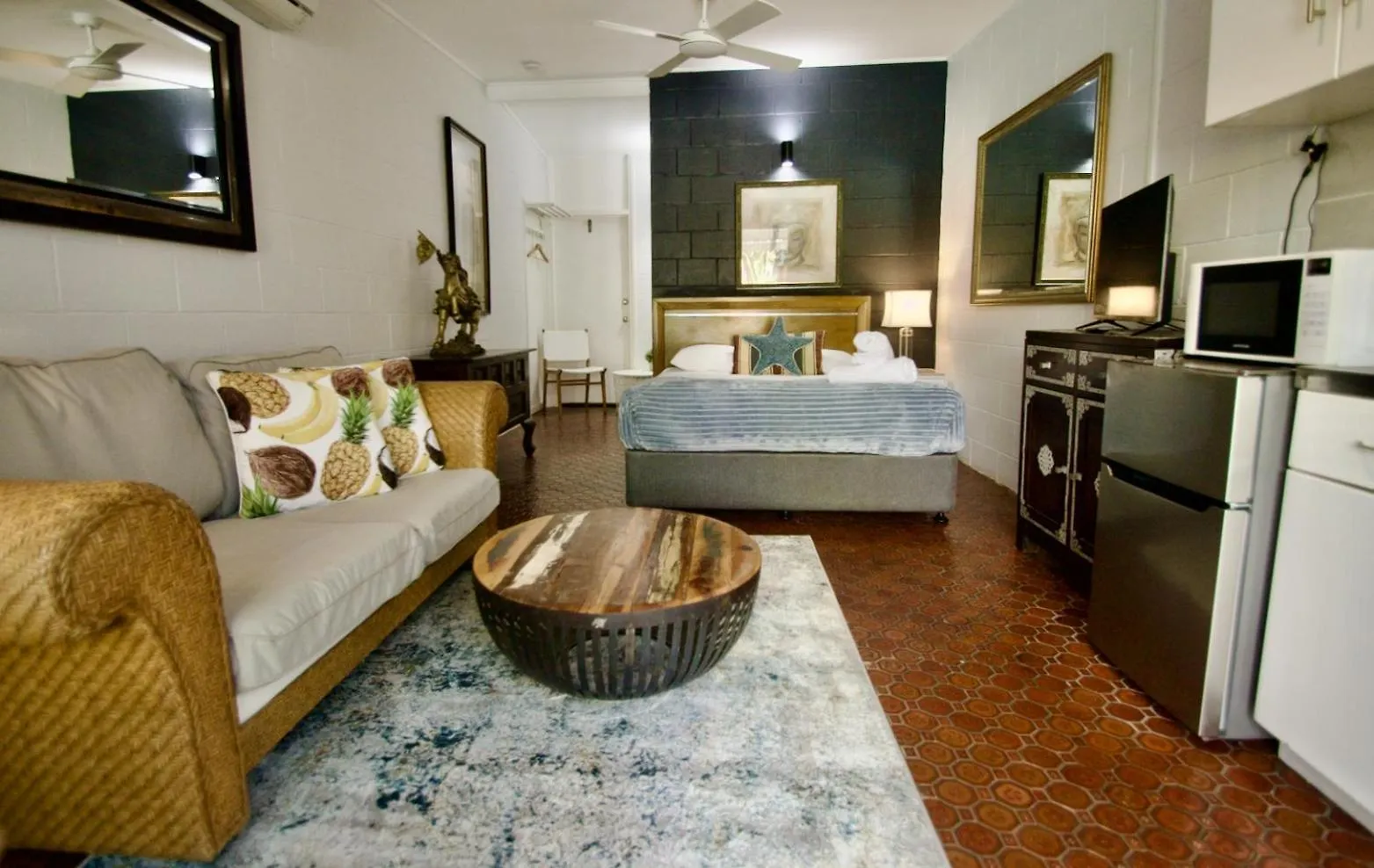 ***  Hideaway Noosa Men Only Beach Resort Praia Peregian Austrália